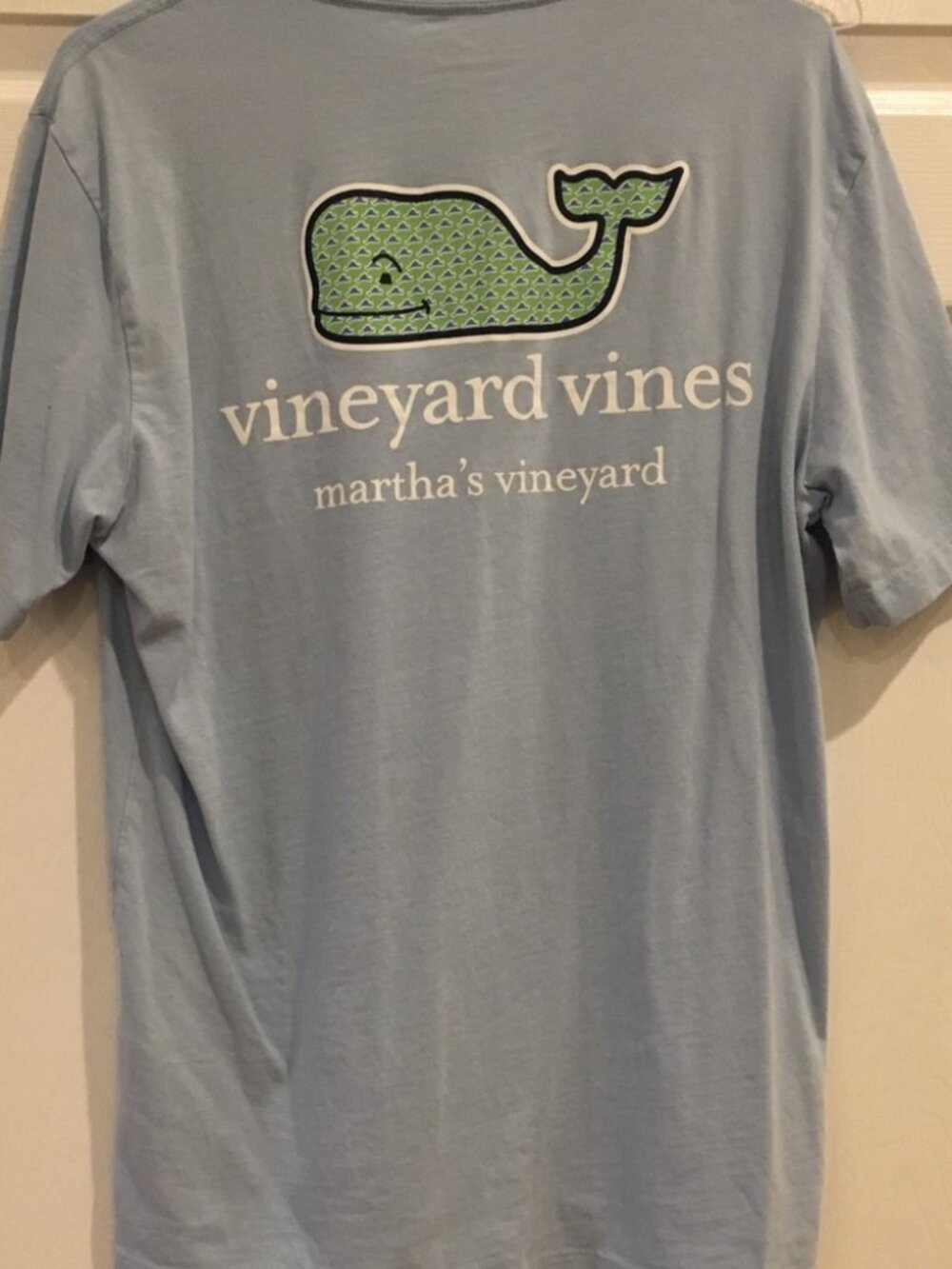 Vineyard Vines t shirt